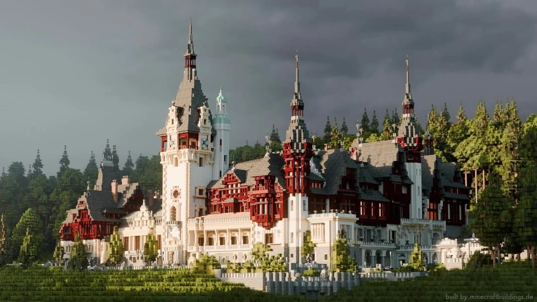 Чел воссоздал в майнкрафте замок Castelul Peleș