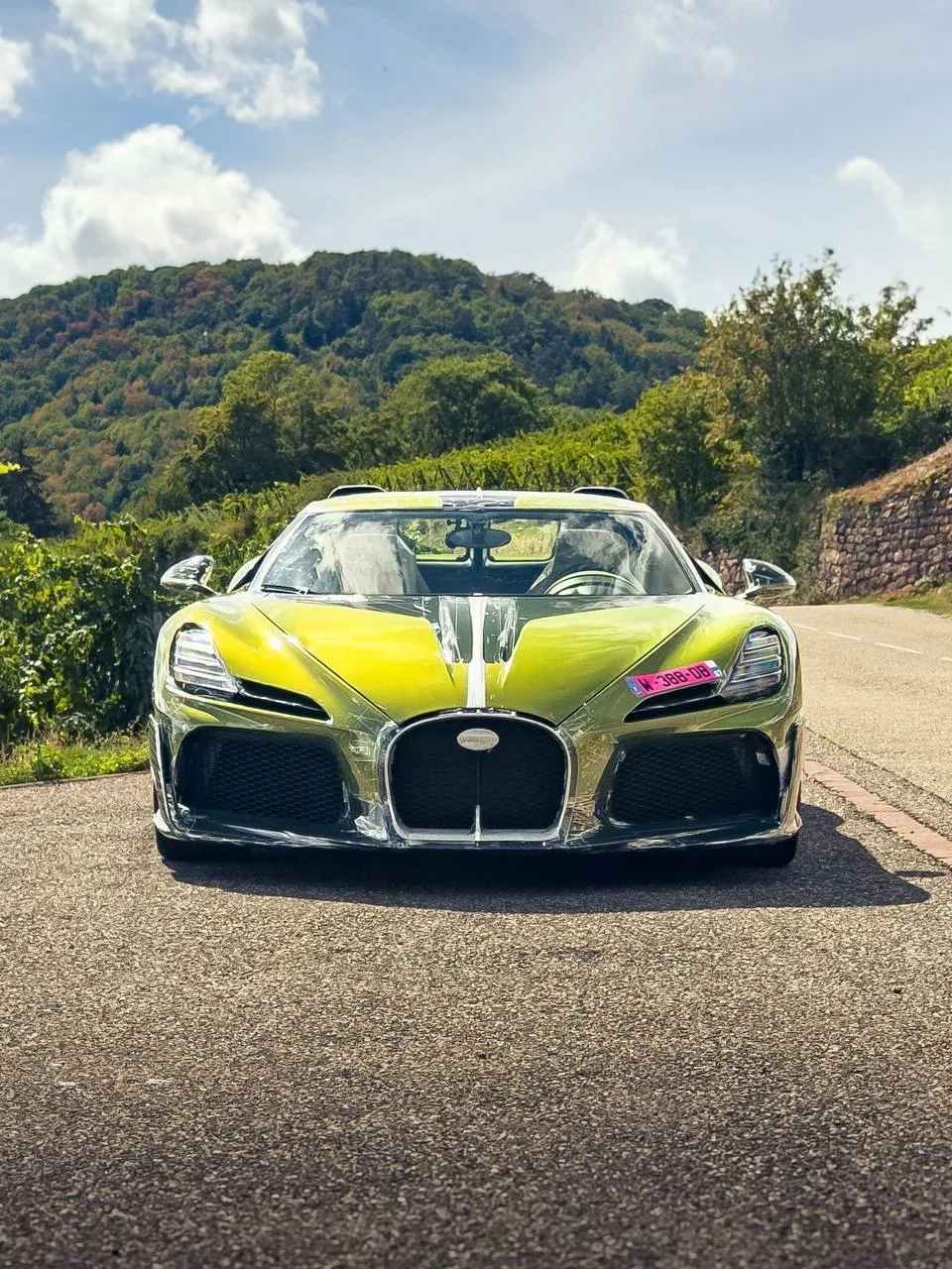 Bugatti выкатил уникальный Brouillard — этот гиперкар, выпущенный в единственном экземп...