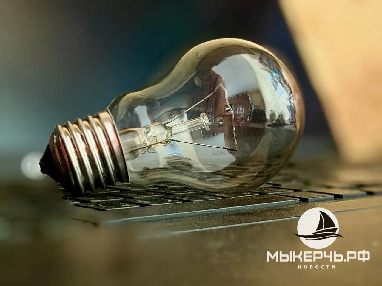 ⚡️Керченский полуостров погрузился в темноту 

В 1:12 ориентировочно в редакцию МыКерчь.РФ стали пос