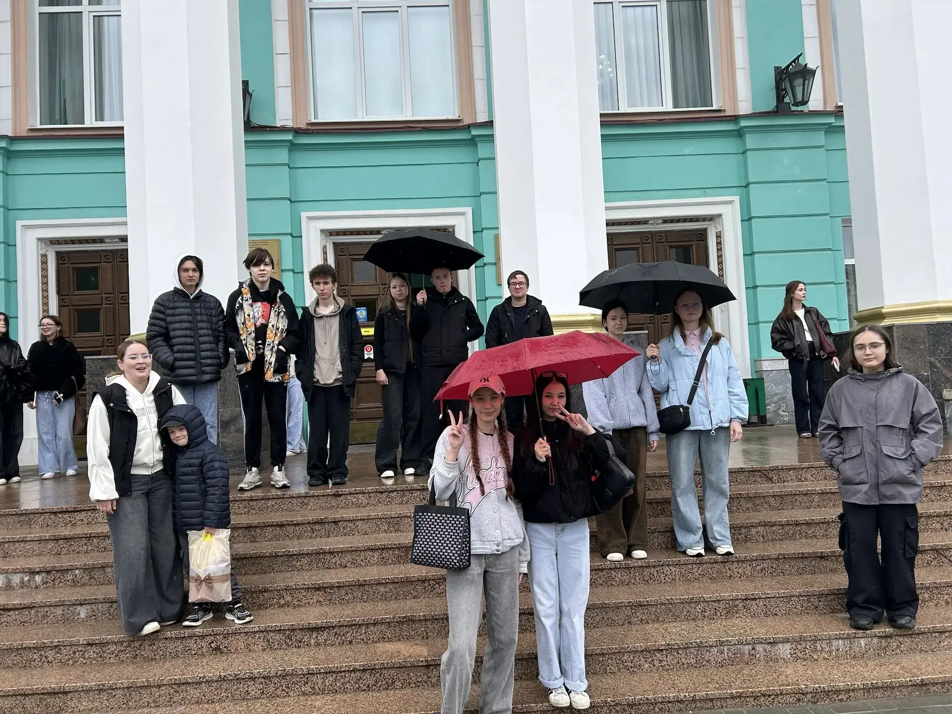 🎭 За вечной любовью в Русский драматический  Учащиеся СОШ №56 снова доказали, что классика не знает 