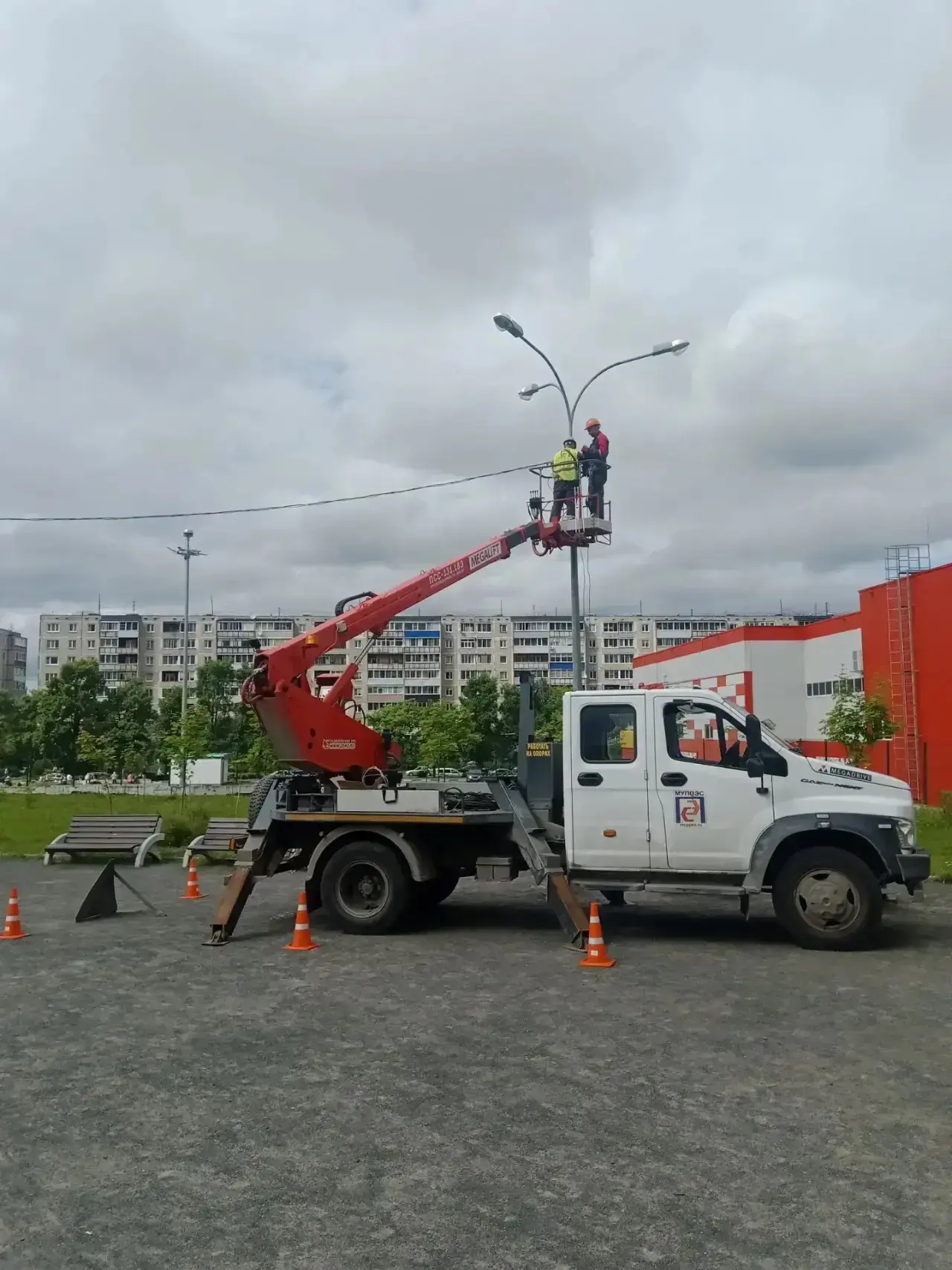Продолжаем модернизацию освещения в парках и скверах Петрозаводска 💡