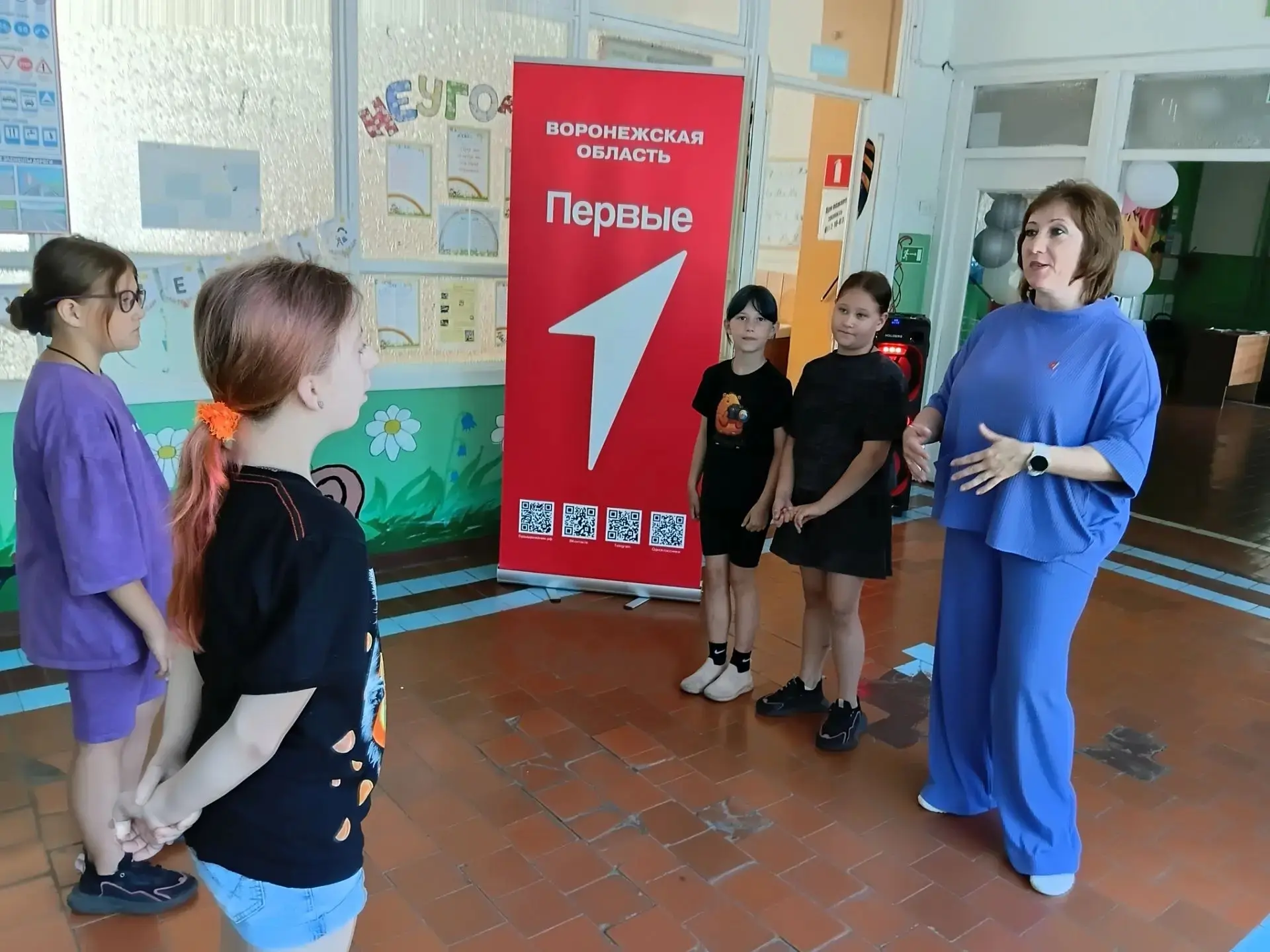 В пришкольном лагере стартовала новая летняя смена!

Сегодня состоялось праздничное открытие, посвящ