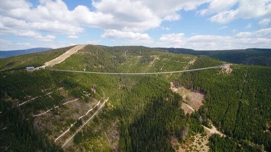 🌉 Самый длинный подвесной пешеходный моста в Европе — Sky Bridge 721 в Чехии