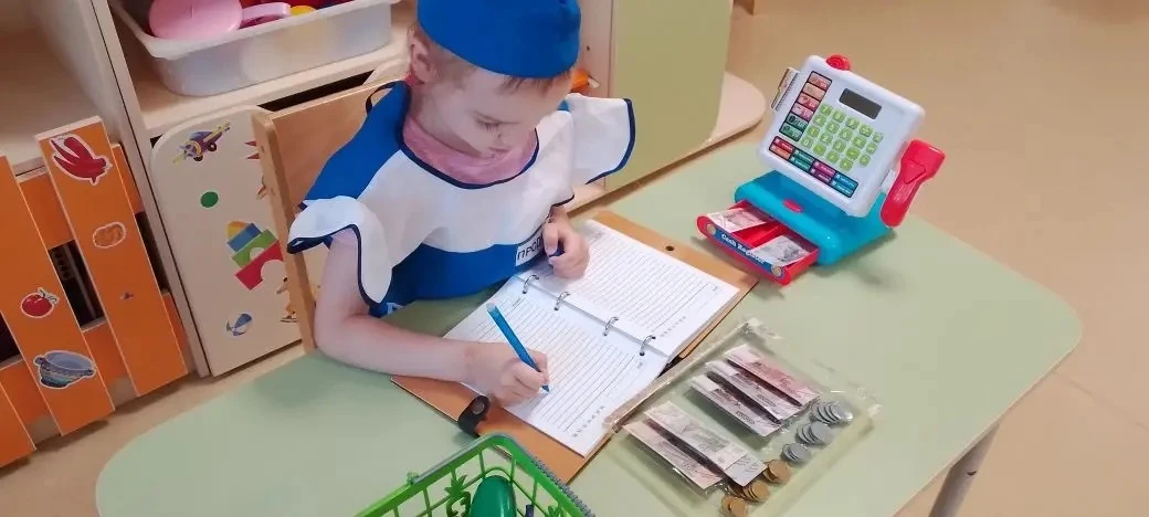 Финансовая грамотность в детском саду📊

🖍️В группе «Колокольчик» состоялось увлекательное и познав