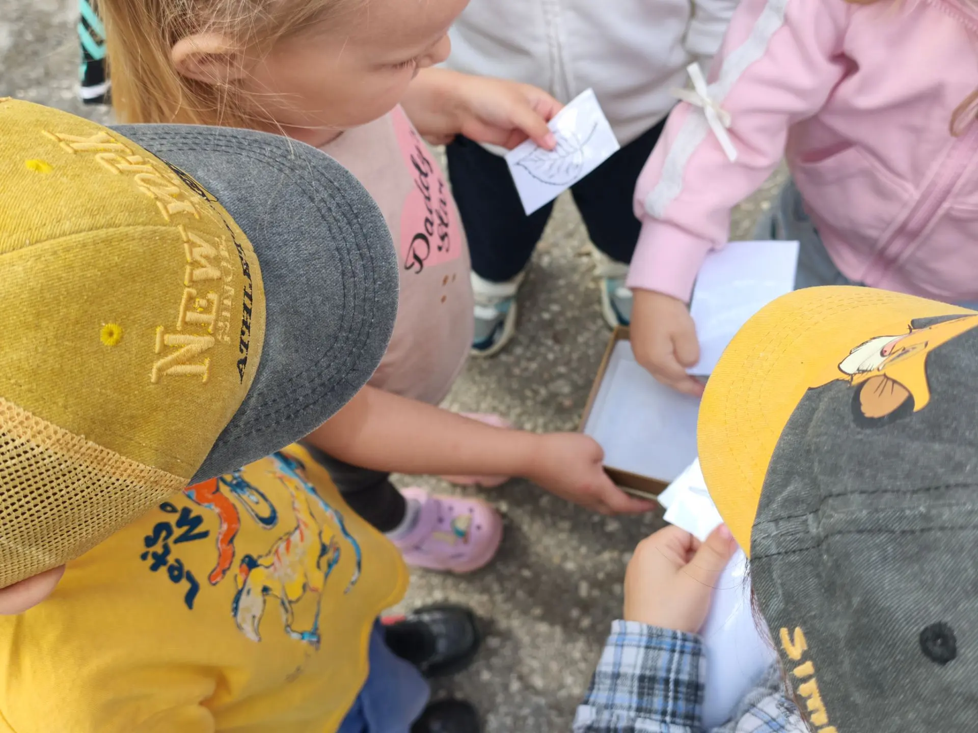 Во второй младшей группе Колобок день был посвящён природе🌱🌎Были проведены различные мероприятия, 