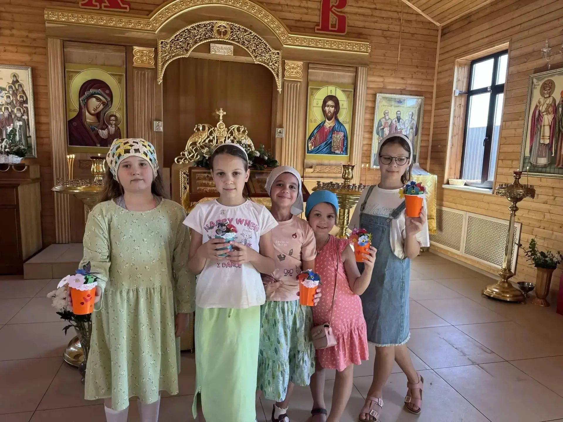 В воскресной школе при храме Трёх Святителей состоялся особенный урок, посвящённый жити...