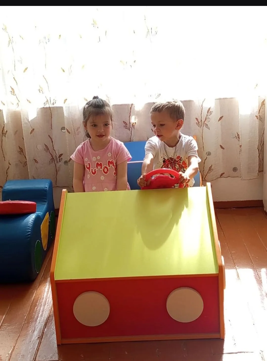 Обновление уголка по ПДД