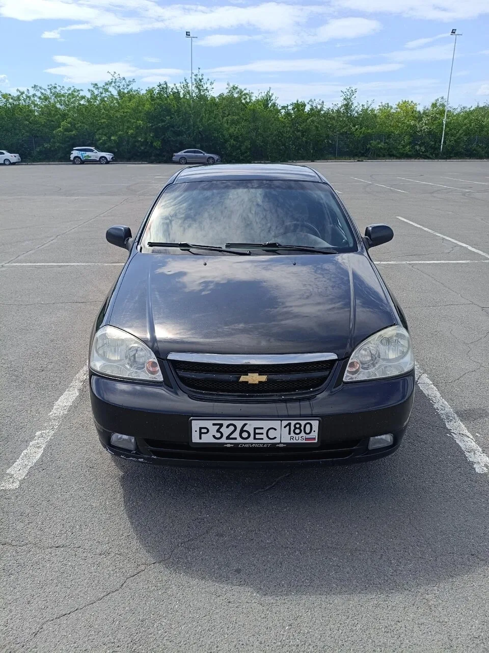 Продам Chevrolet Lacetti в хорошем состоянии. 2006 год. Мотор 1.4 Владелец,доки все на руках(в том ч