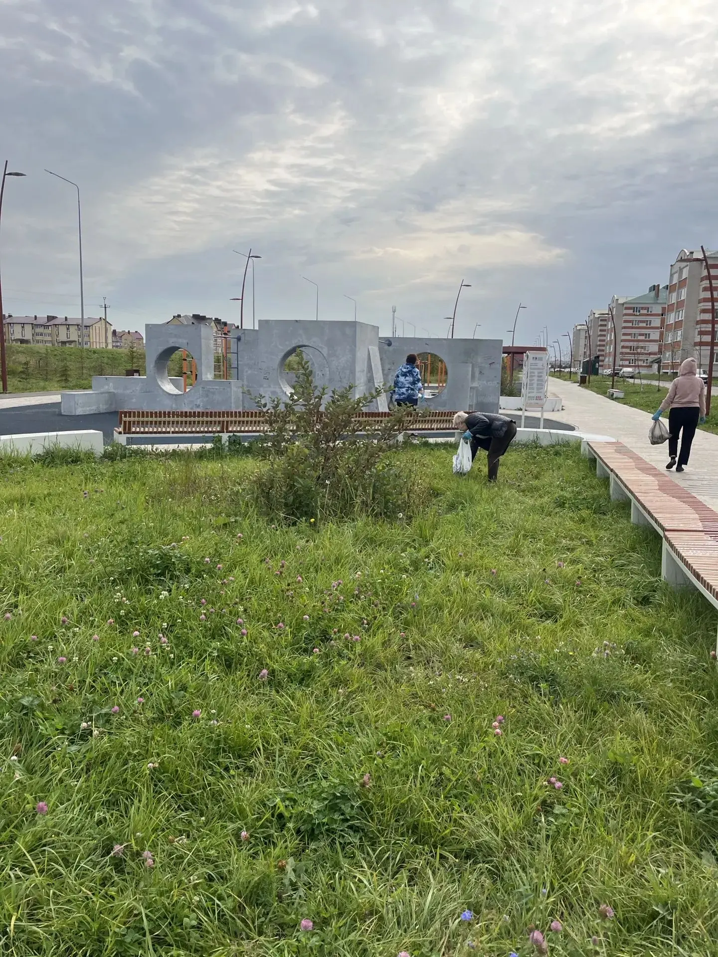 Субботник в парке «Бульвар Кариева»