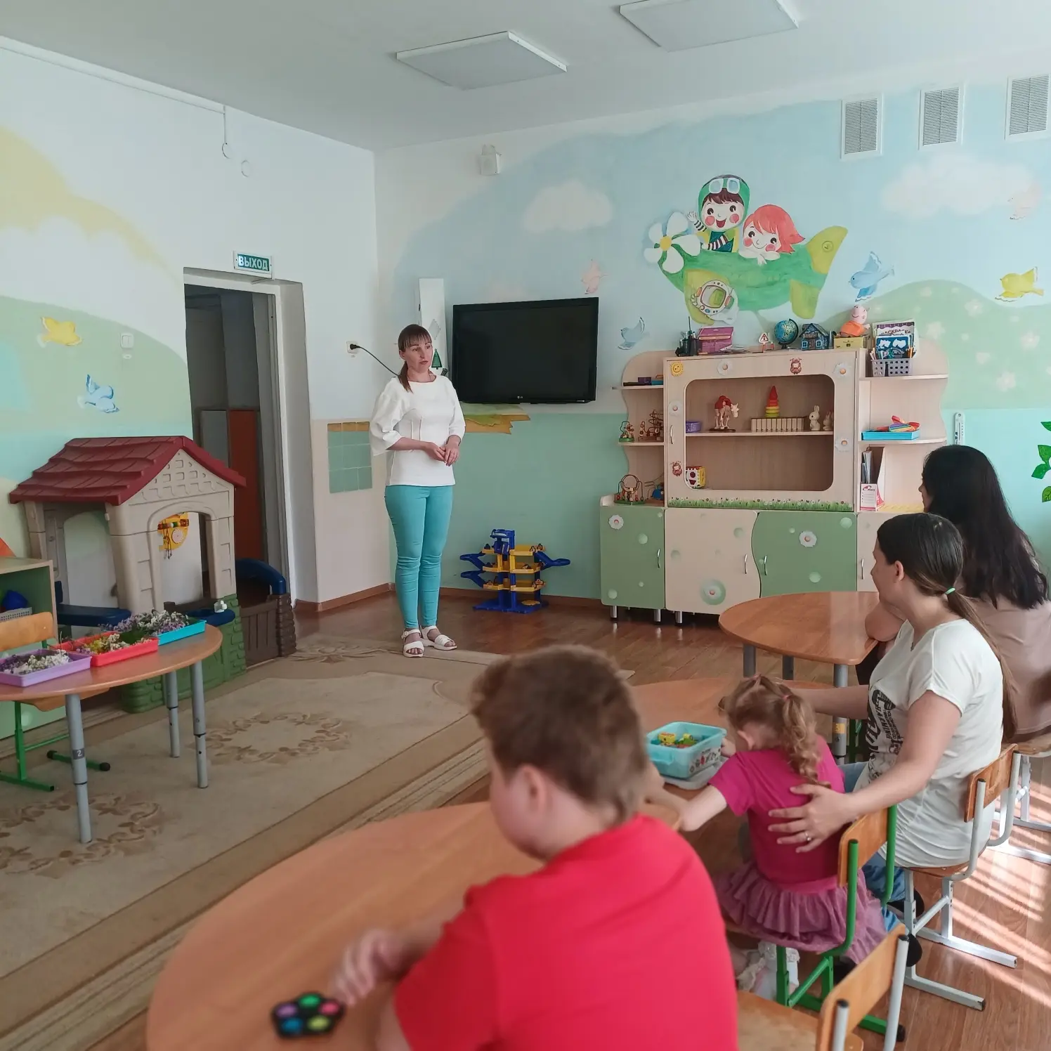 ✨На днях в нашей уютной группе «Солнышко» случилось настоящее чудо — воспитатели Анастасия Викторовн