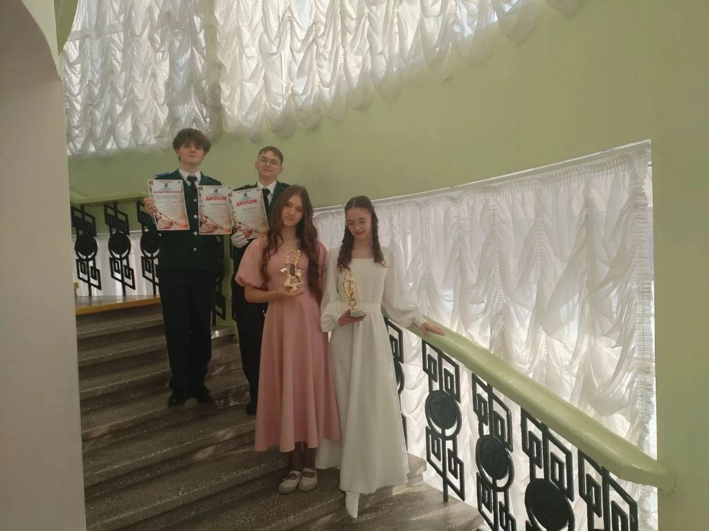 🎭 Казаки инженерного губернаторского класса на Сретенском балу!   Великолепное событие состоялось в 