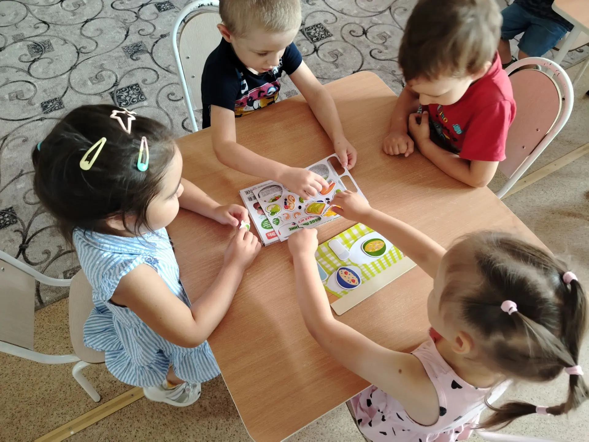 Сегодня в нашем детском саду прошёл тематический день "Здоровое питание. О пользе рыбно...