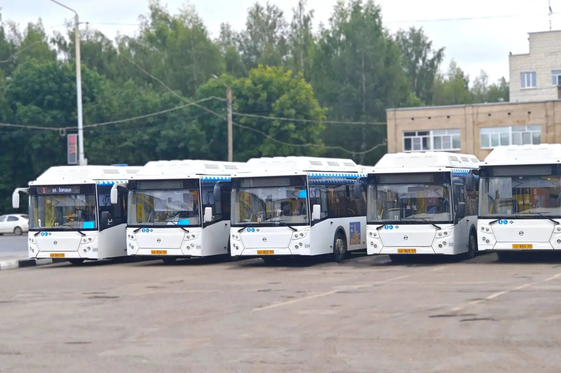 🚌 Из-за театрального шествия в Костроме изменят 17 автобусных маршрутов.

8 августа ориентировочно 