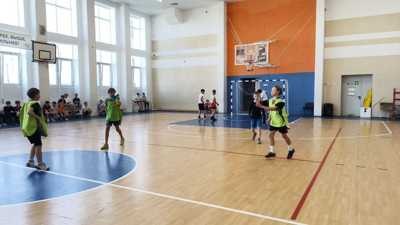 Голы, эмоции и победы ⚽  Сегодня в нашей школе царила атмосфера настоящего футбольного праздника! Сп
