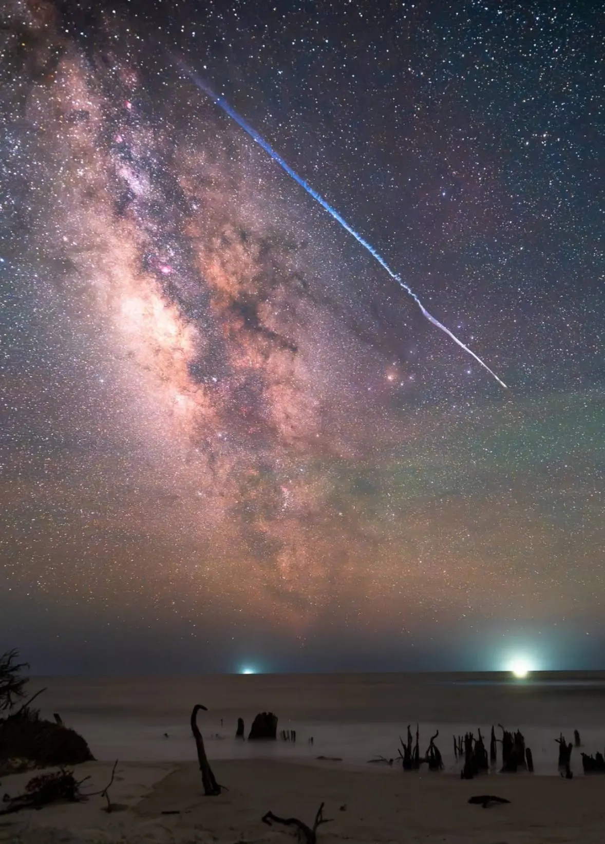 Всем хорошего вечера! ☄️
