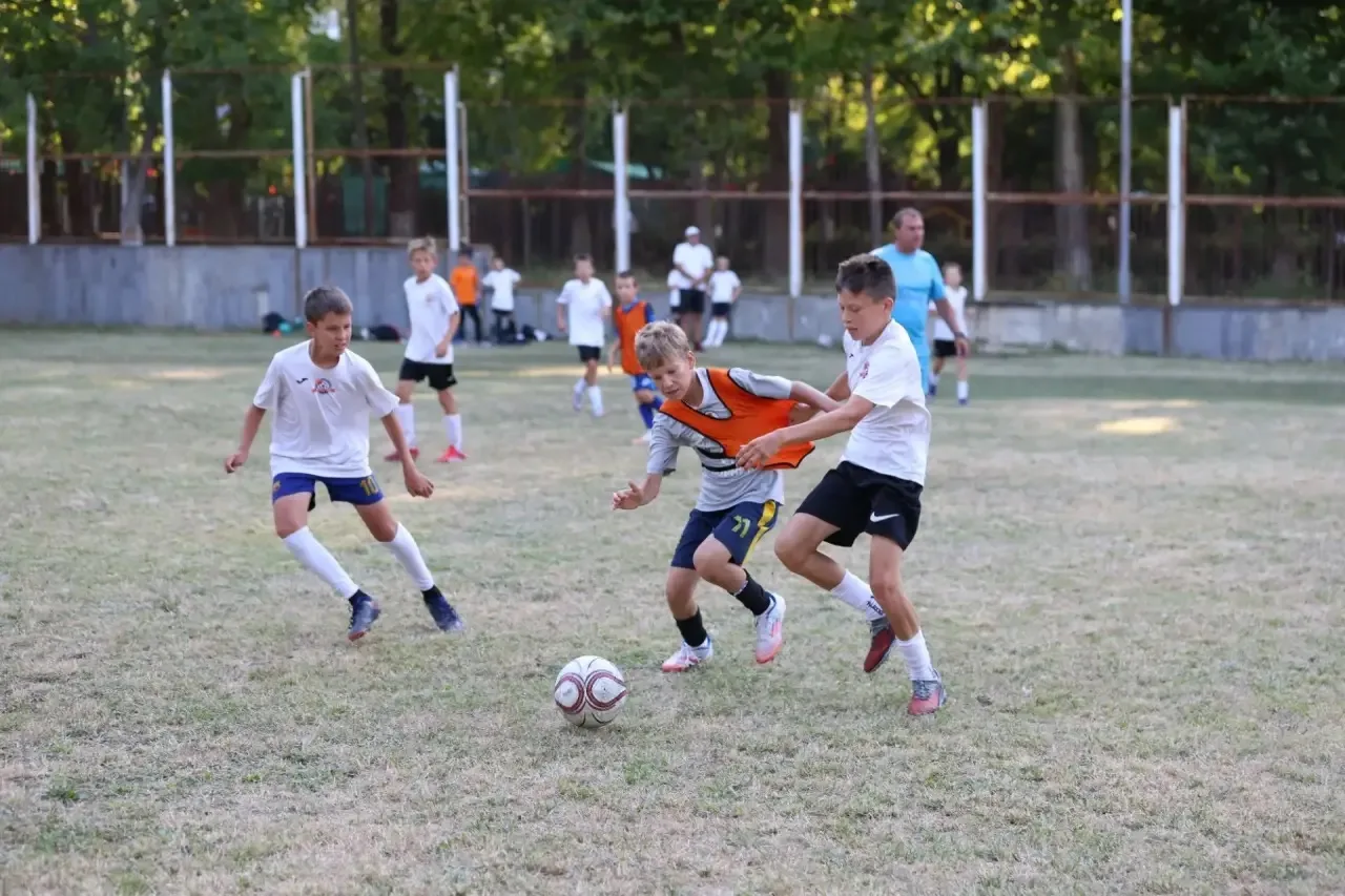 ☀️ Нескучное лето в МБОУ СОШ 7 им.Л.И.Севрюкова продолжается! ⚽

На территории МБОУ СОШ №7 им. Л.И. 