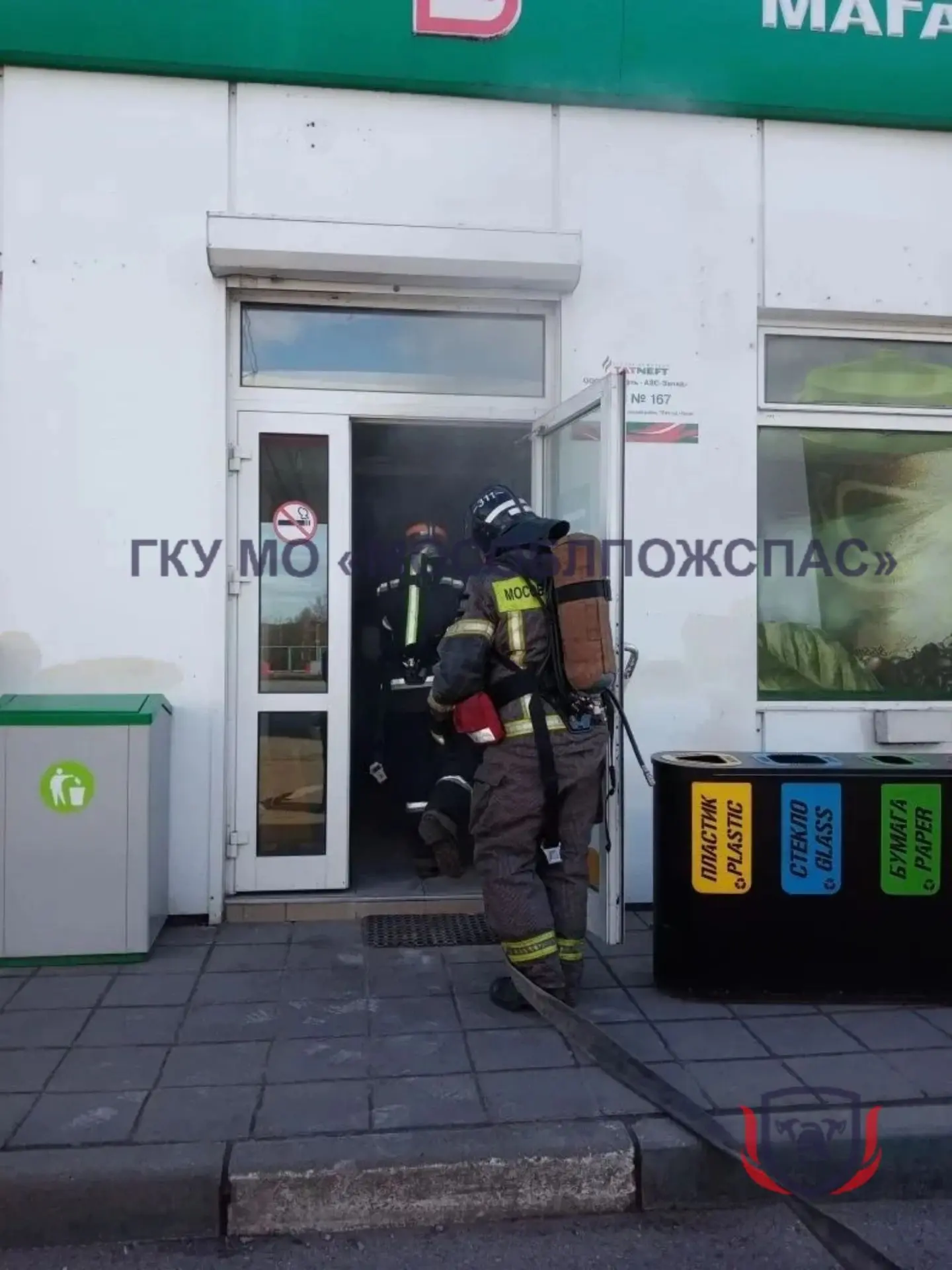 СРОЧНО! Огнеборцы потушили возгорание на автозаправочной станции ⚡️⚡️  📍 Пожар произошёл в округе #Ч