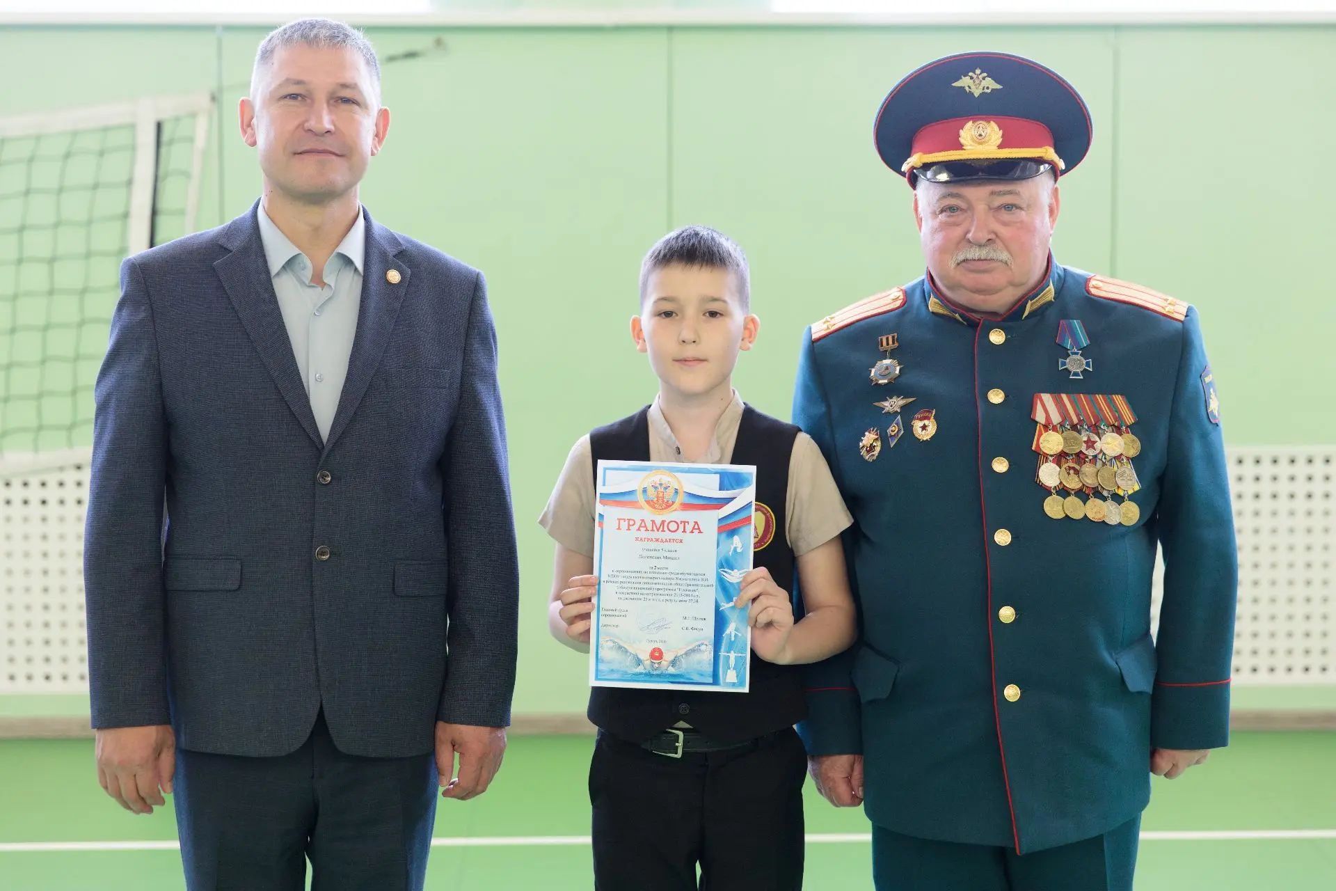Итоговое построение в лицее имени генерал‑майора Хисматулина В. И.    В понедельник, 19 мая, в нашем