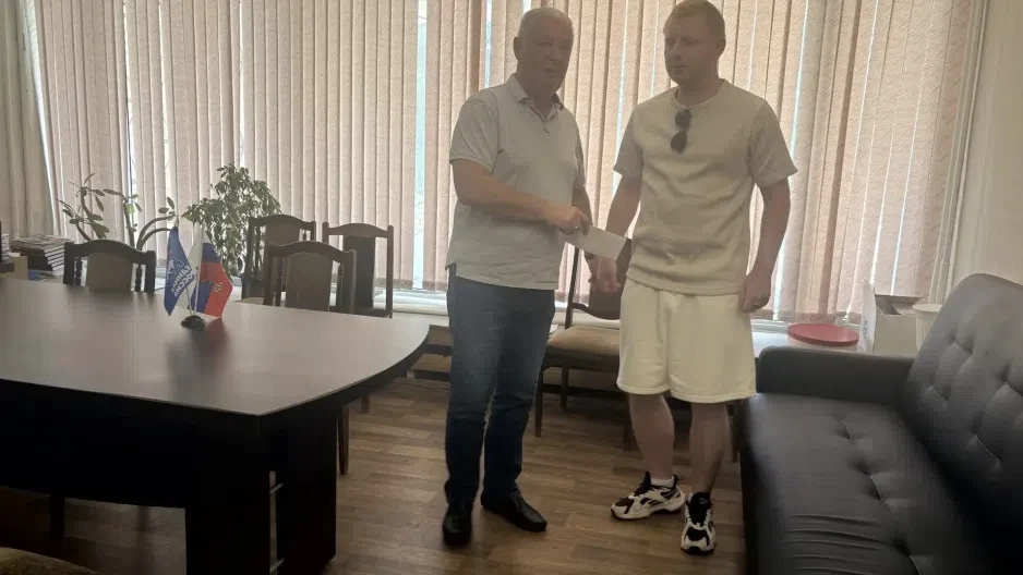 На приеме в общественной приемной партии Единая Россия поступило обращение от игроков ф...