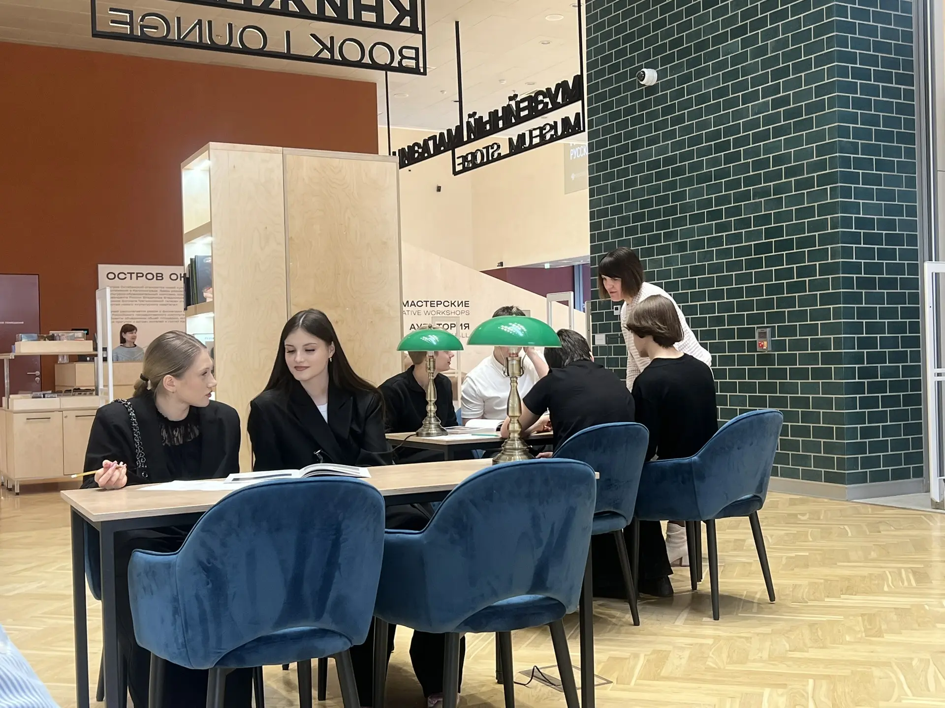 Третьяковская галерея вновь открыла двери для юных творцов!   3 марта ученики предпрофессиональных 1