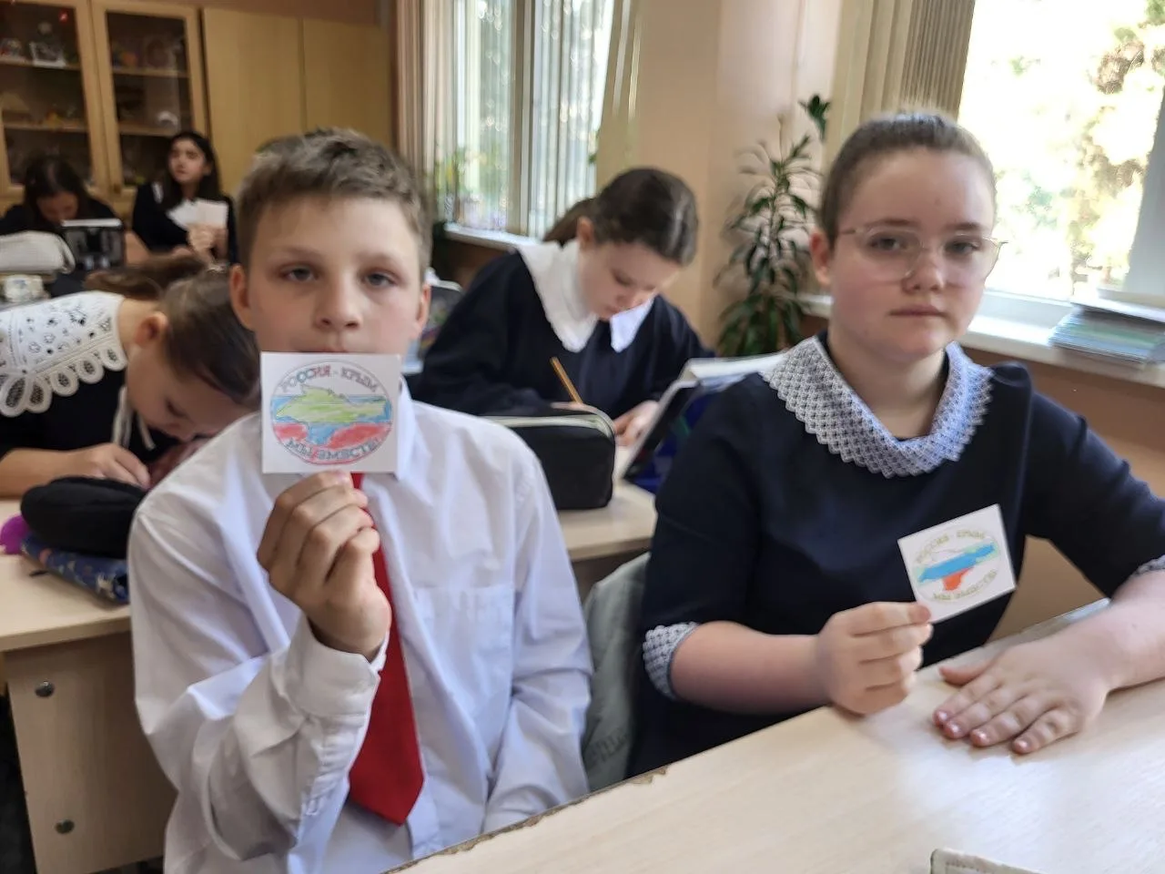 Крымская весна в нашей школе: вместе навсегда! 🇷🇺🌊   18 марта — особый день в календаре нашей страны