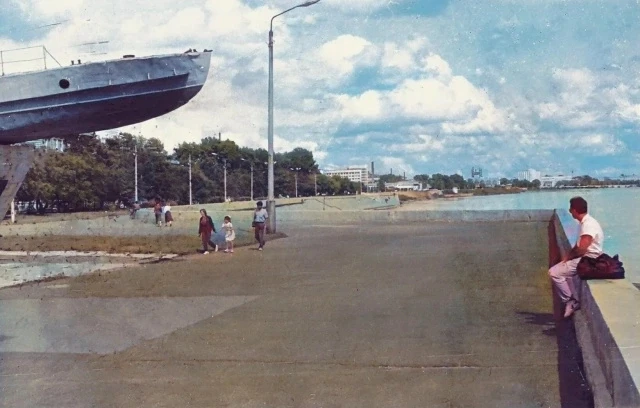 Набережная. Июль 1991 года.