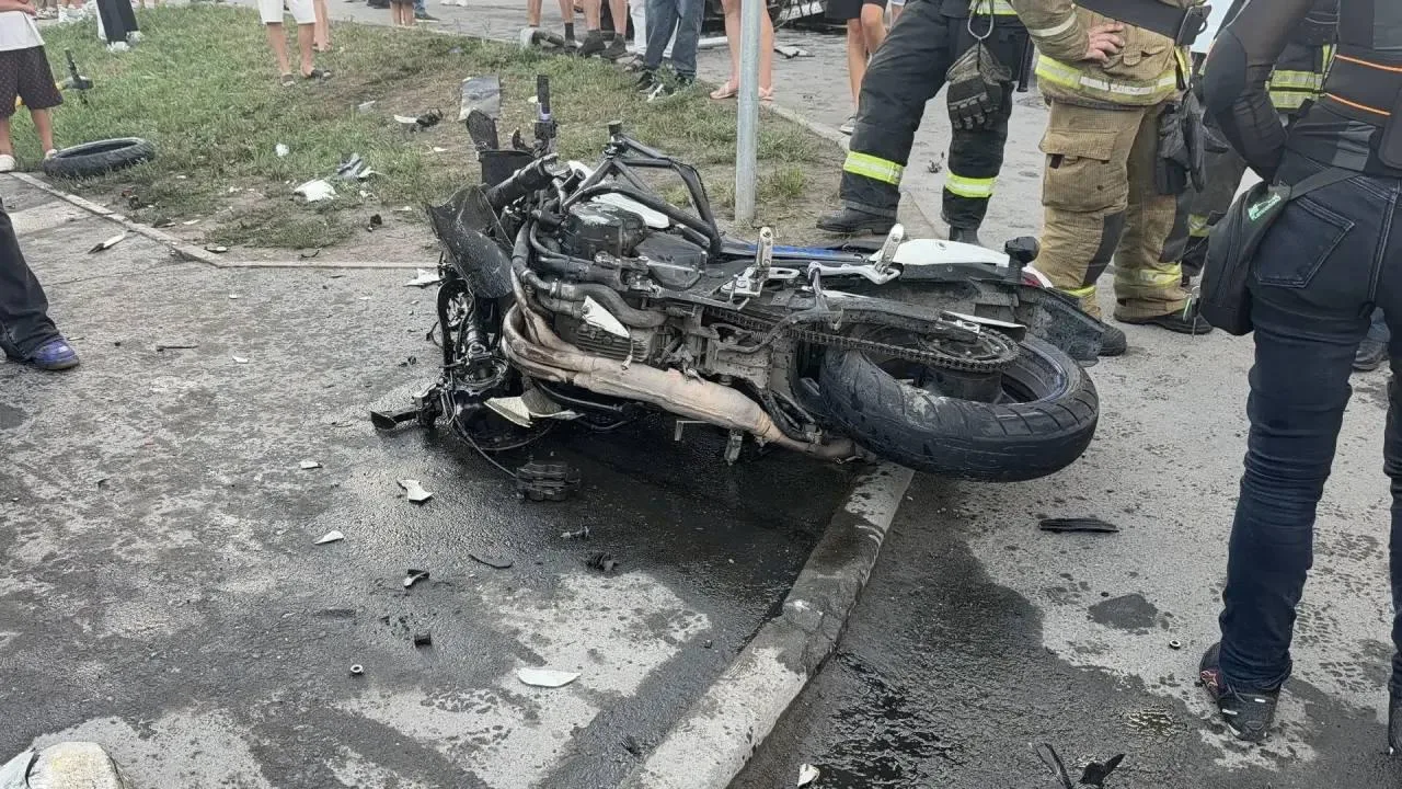 Смертельное ДТП в Новосибирске: мотоциклист погиб при столкновении с внедорожником

Авария случилась