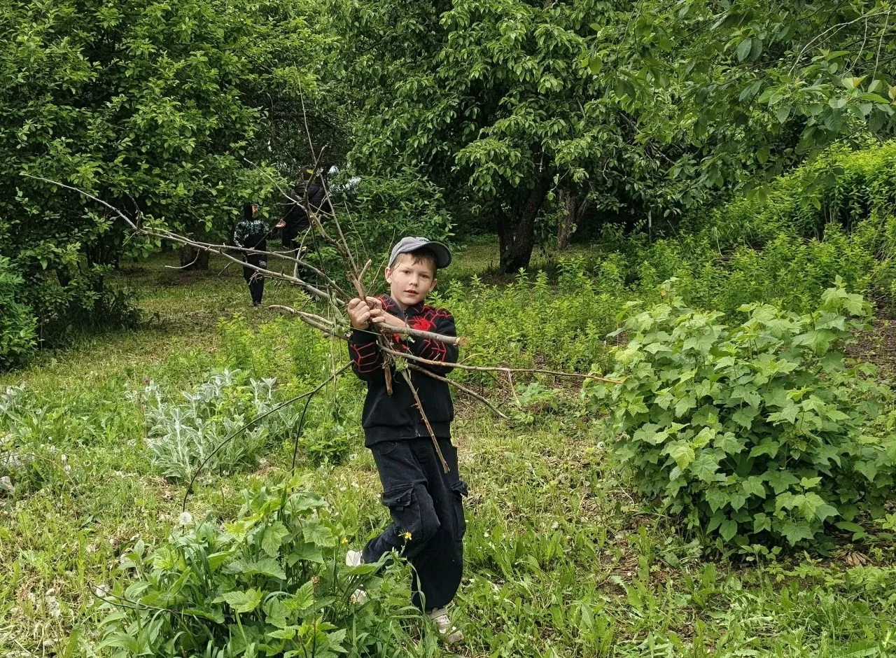 «Что может быть круче игр на смартфоне? Реальное дело, которое меняет село!