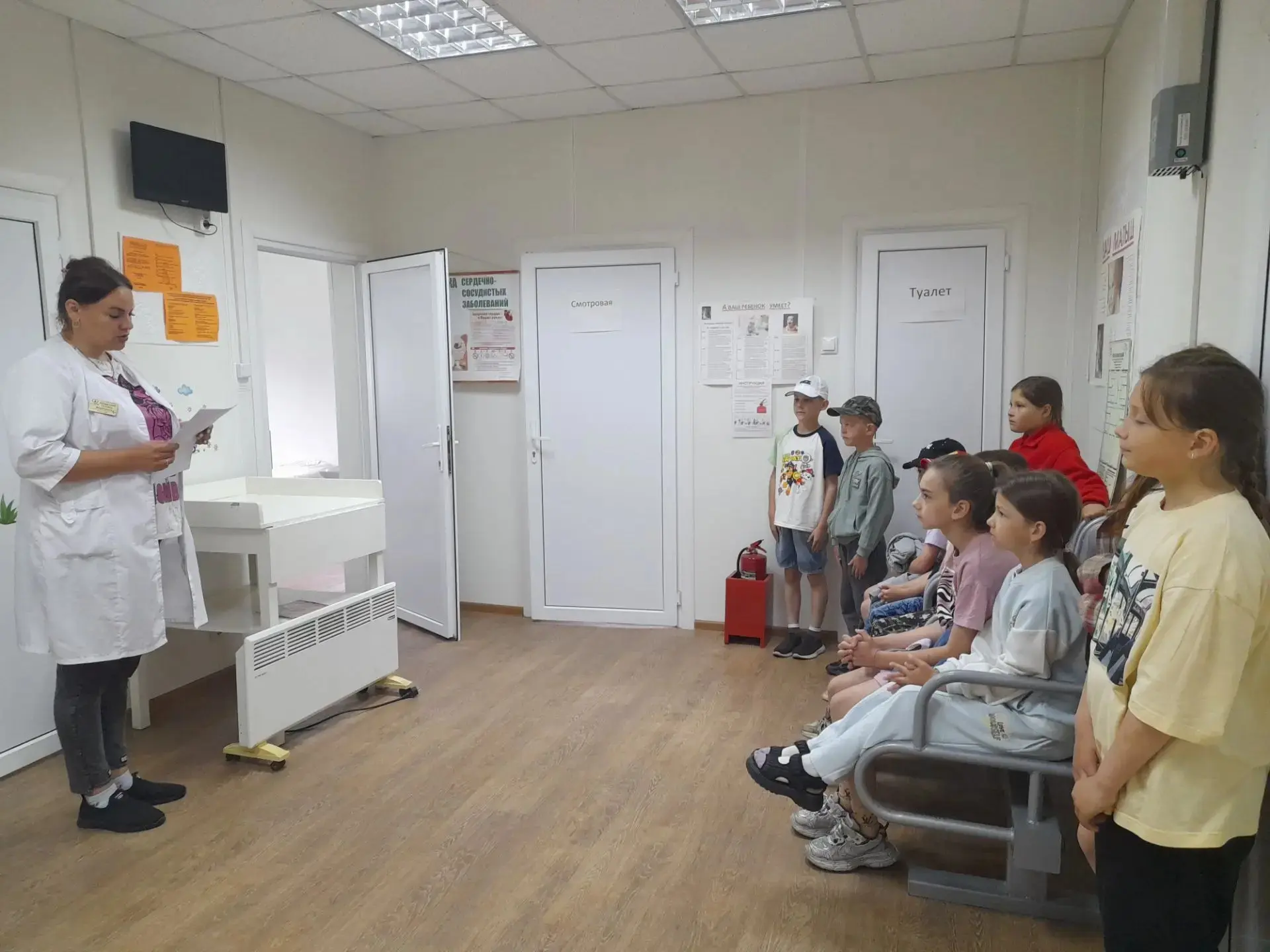18 июня. 
Сегодня мы были на экскурсии в фельдшерском пункте, где нам рассказали о "Здоровом образе 