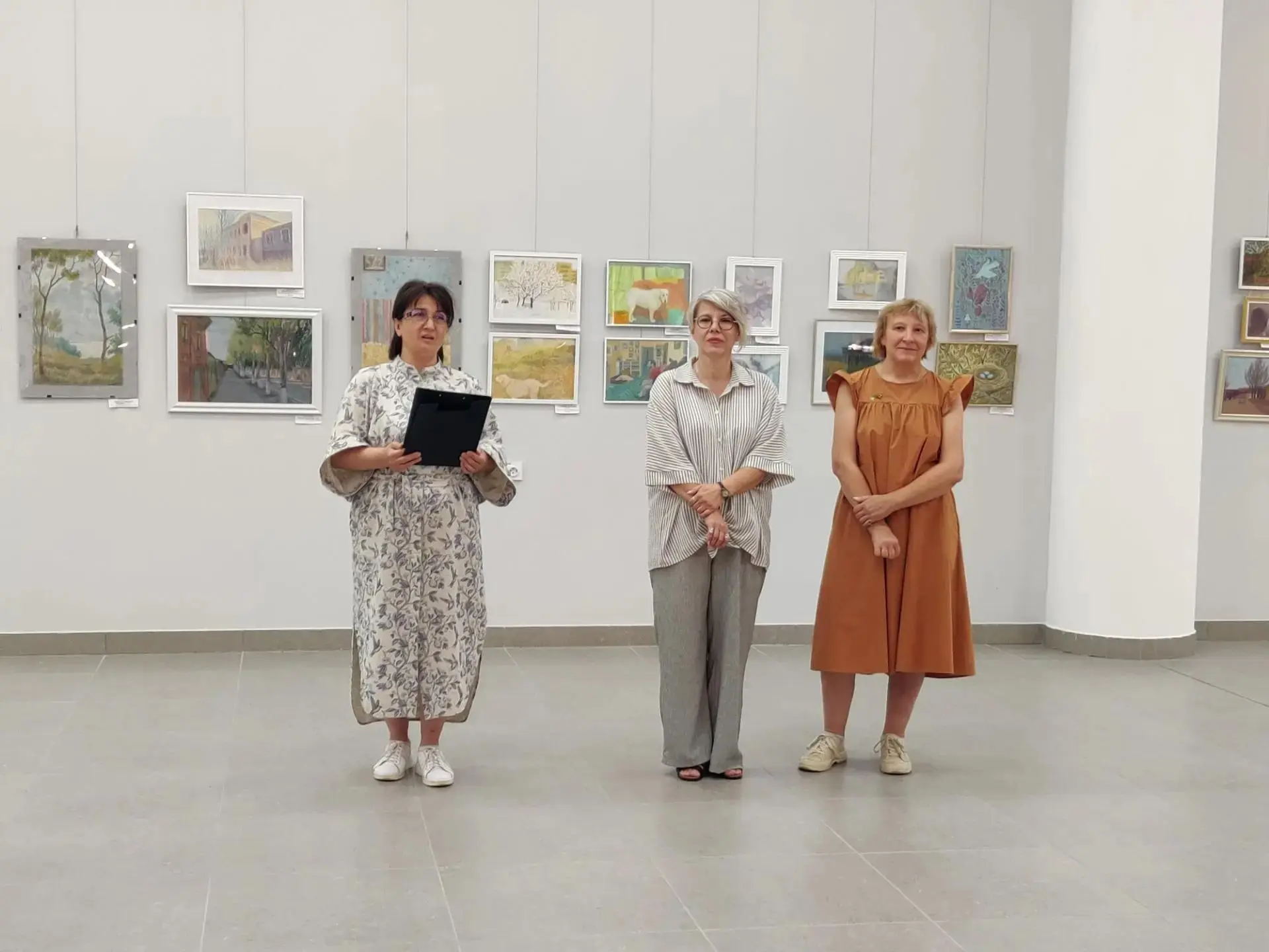 «СВЕТ ИЮЛЯ» засиял в зале имени Куинджи!

11 июля, в выставочном зале имени Куинджи открылась новая 