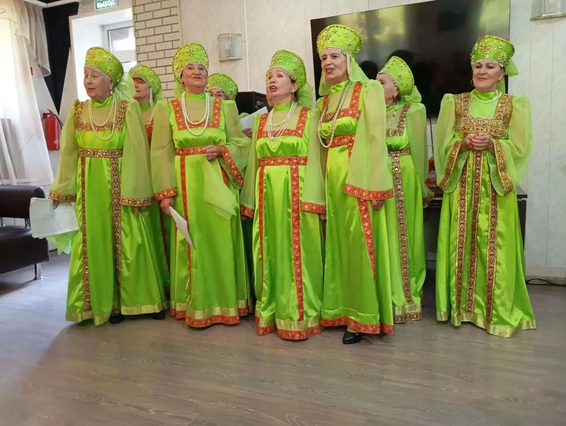 В центре реабилитации «Надежда» отделения на Дунаевского состоялся праздничный концерт ...