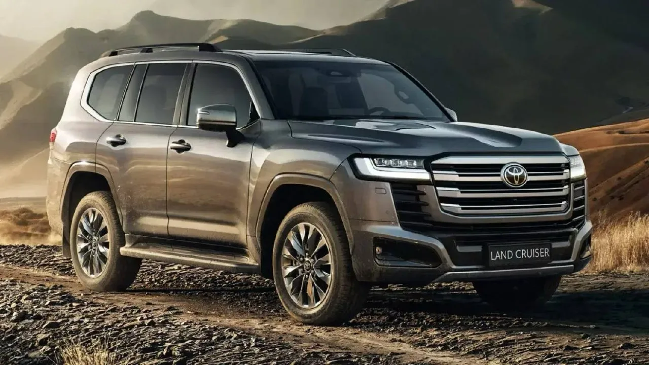 Toyota обновила Land Cruiser 300 — теперь это самый мощный LC в истории.