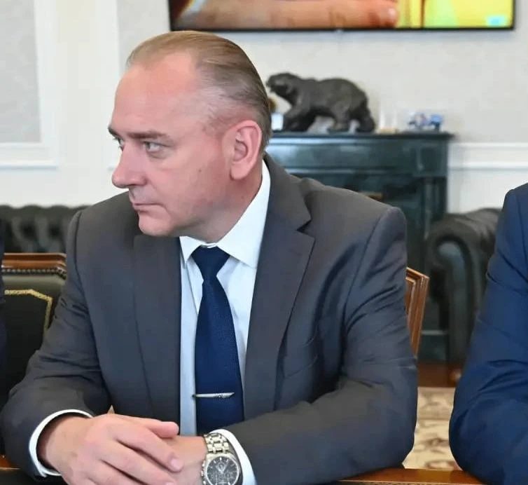 ⚡️ У омского погрануправления ФСБ сменился руководитель

Им стал генерал-майор из Санкт-Петербурга А