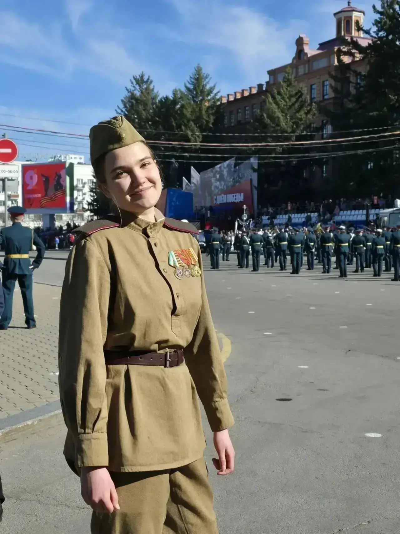 #ПАРАД_ПОБЕДЫ  Городова Анна, студентка 3 курса факультета непрерывного образования, приняла участие