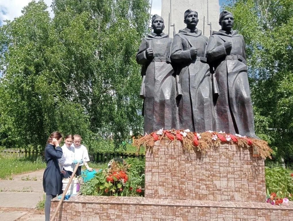 Тимуровцы наших дней: связь поколений не прервалась.