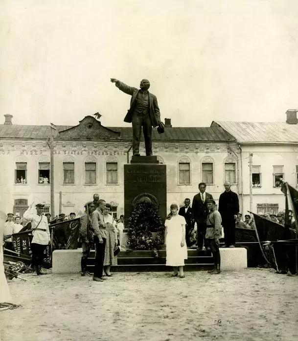 О переносе памятника В. И. Ленина в Калуге.