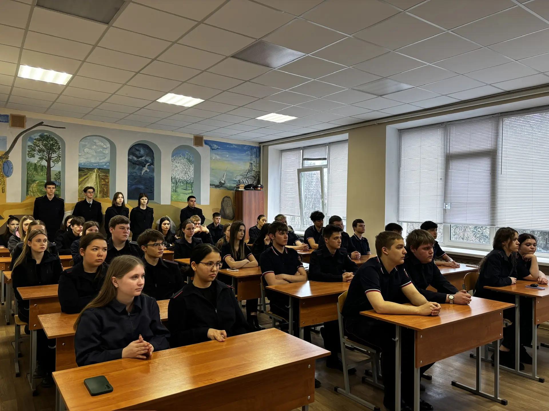 🏫Подмосковный политехнический колледж посетил представитель правоохранительных органов.    👍🏻Встречу