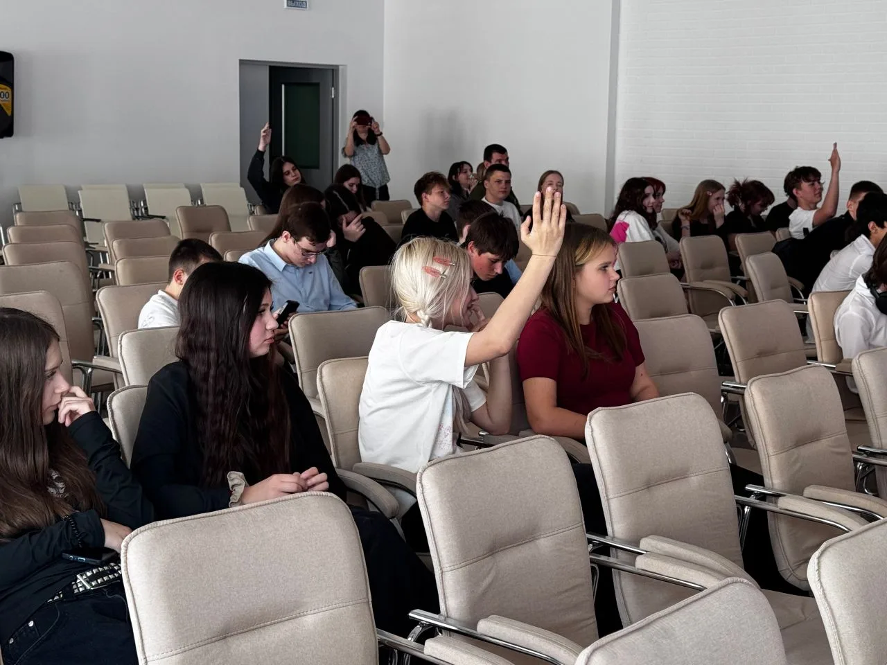 ✨ Сегодня для старшеклассников прошла увлекательная программа «Лев не без удовольствия: как полюбить