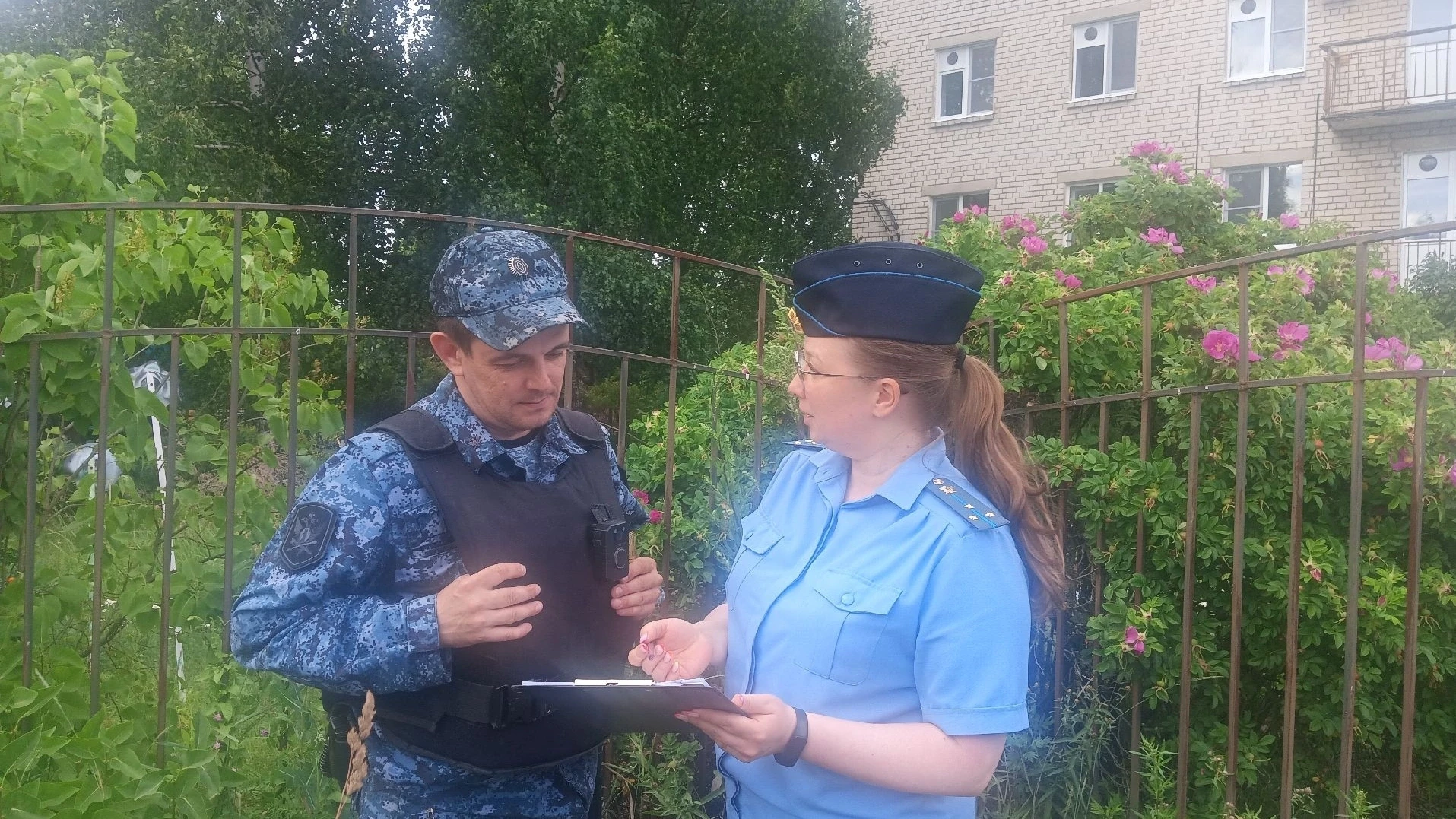 Судебные приставы взыскали крупную сумму налога с должника