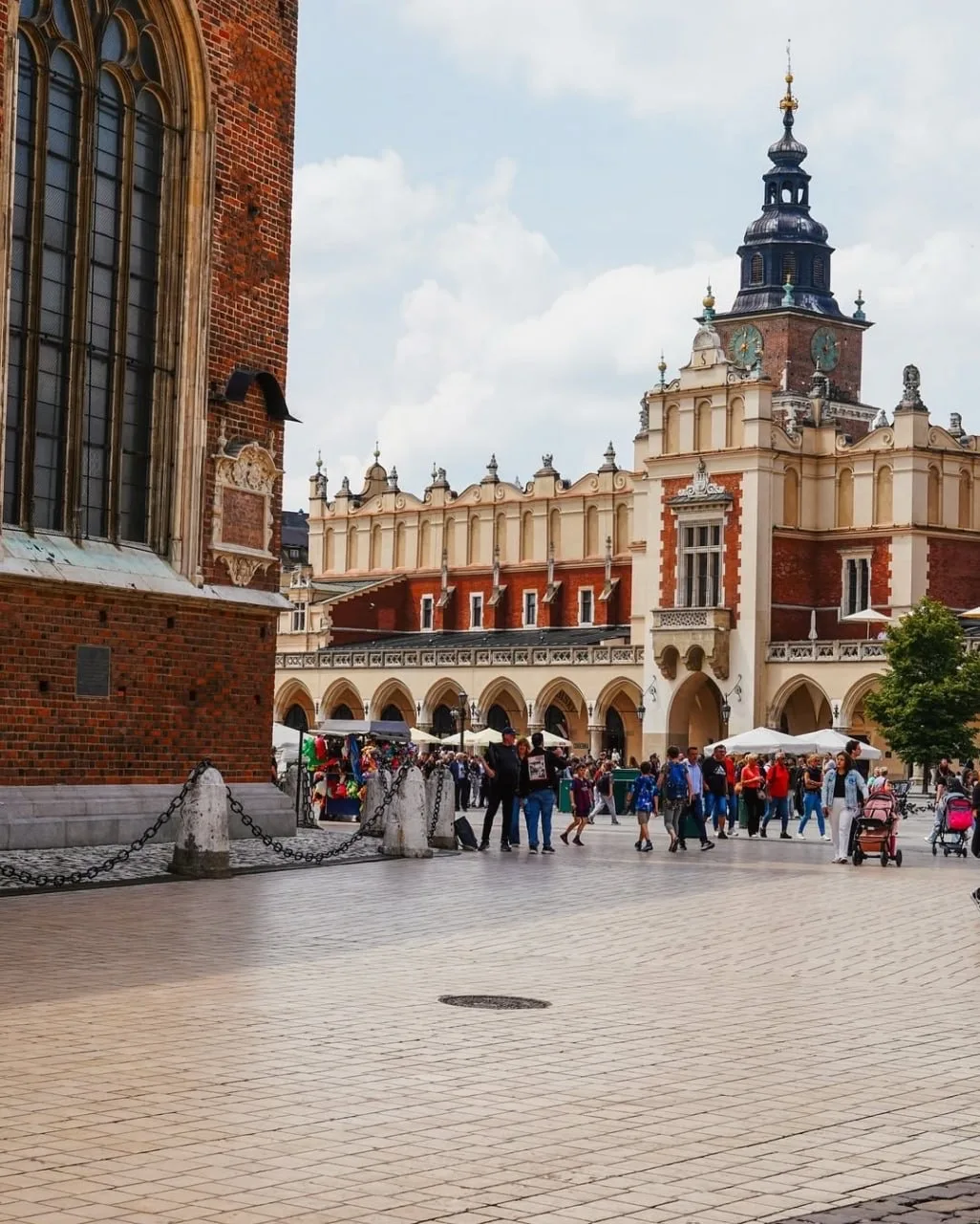 Старый город Кракова — жемчужина польской истории и культуры, включённая в список Всемирного наследи
