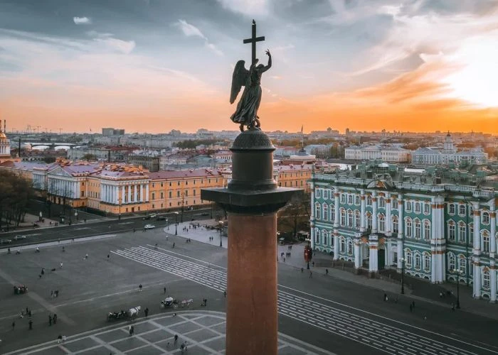 Проект «Хранители культуры», посвящённый петербургским деятелям культуры и работе город...