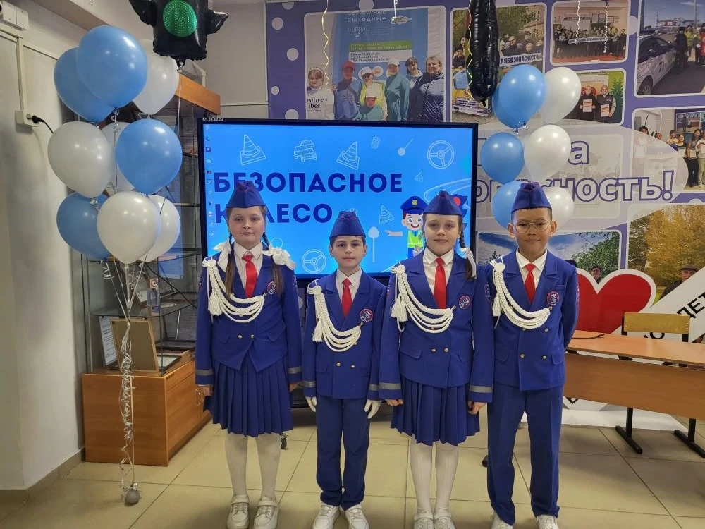 💫Гордость нашей школы — отряд юных инспекторов движения 4Д класса «БЕЗДТП03» — стал победителем муни