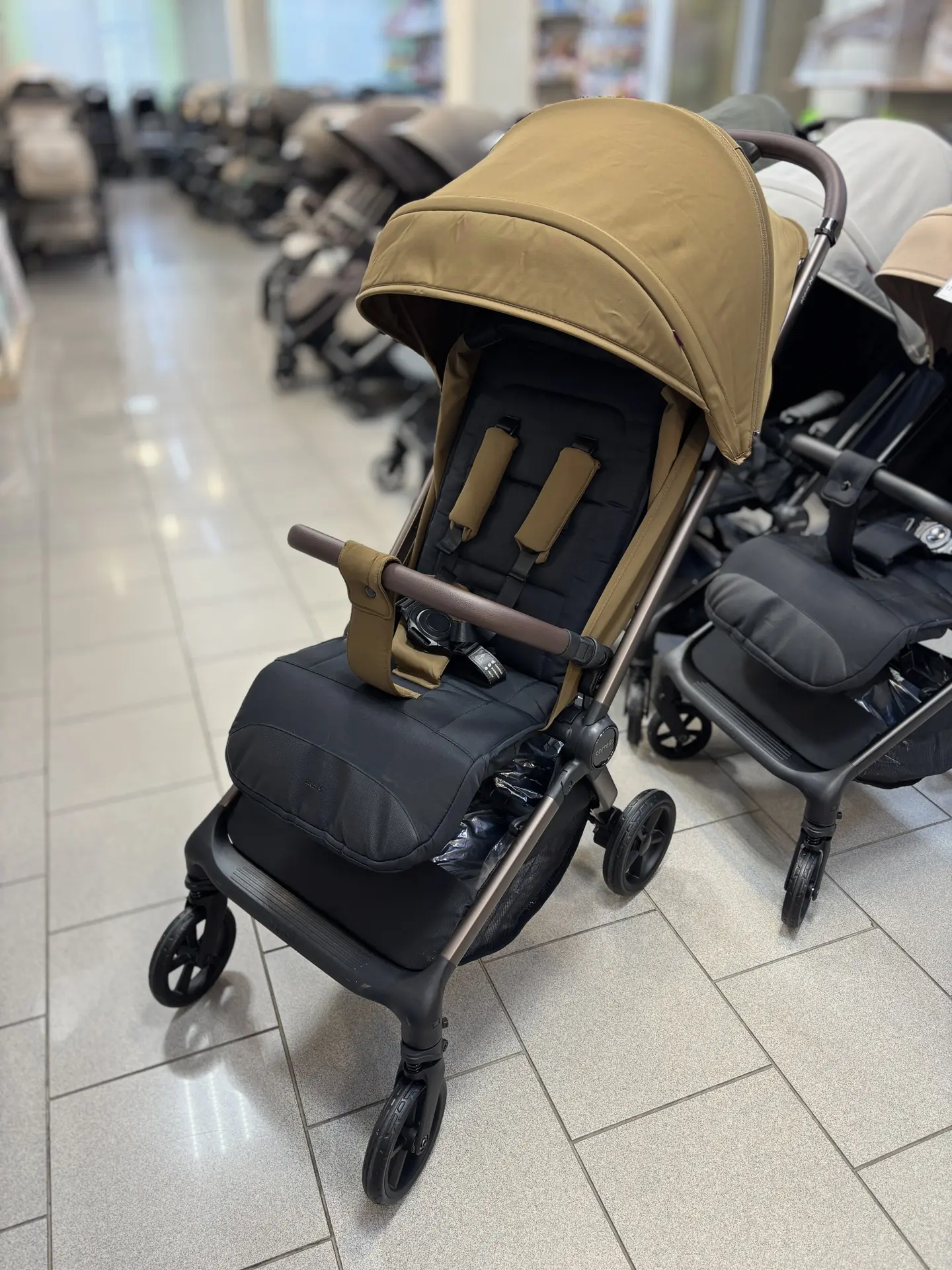 Вновь радуем вас подборкой прогулочных колясок 🤩

• Carrello Atom M - 14.400₽
• Pituso Joya цвет тр