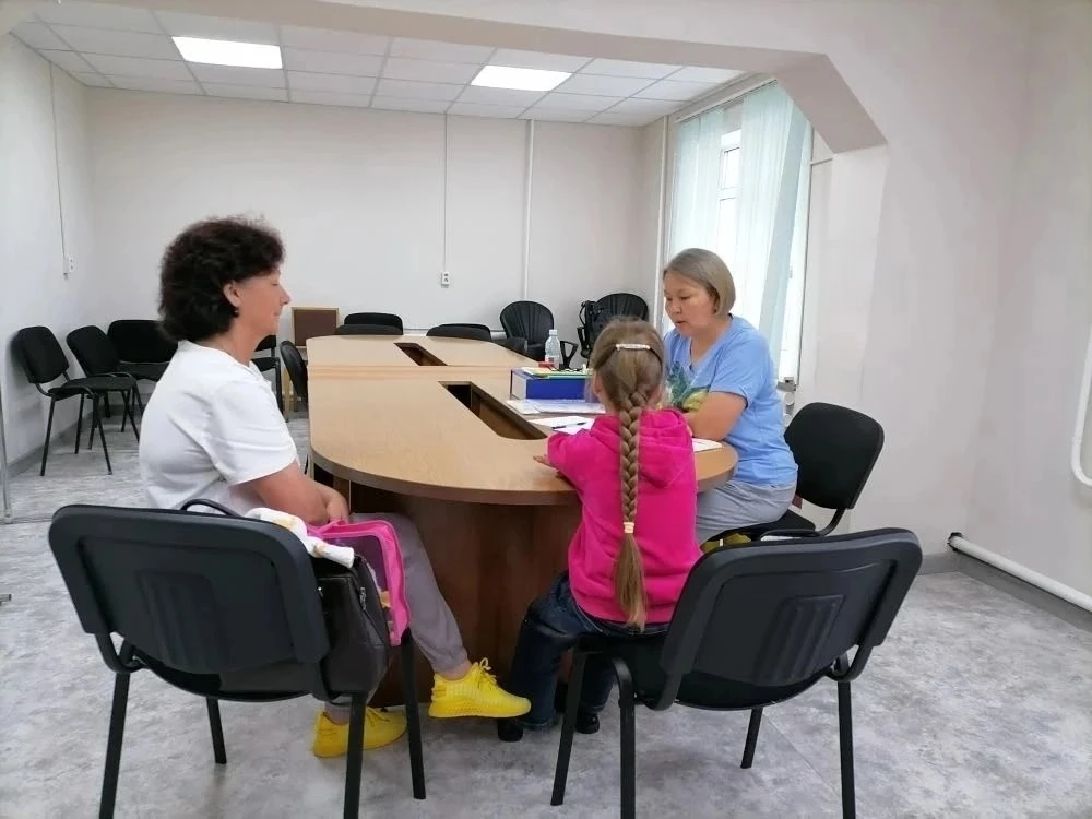 Специалисты Республиканского реабилитационного центра провели выездной прием в Шебалинском районе

�