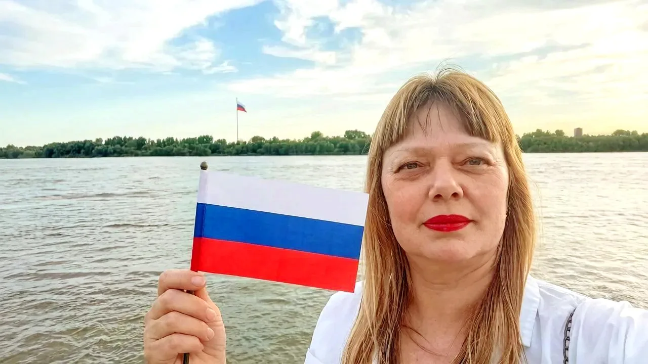 В преддверии Дня Государственного флага России присоединяюсь к всероссийской акции #Под...