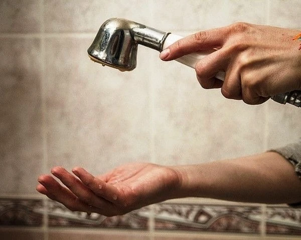 ⚠️ Отключение горячей воды  В ряде домов на ГПЗ и Маяке на время гидравлических испытаний теплосетей