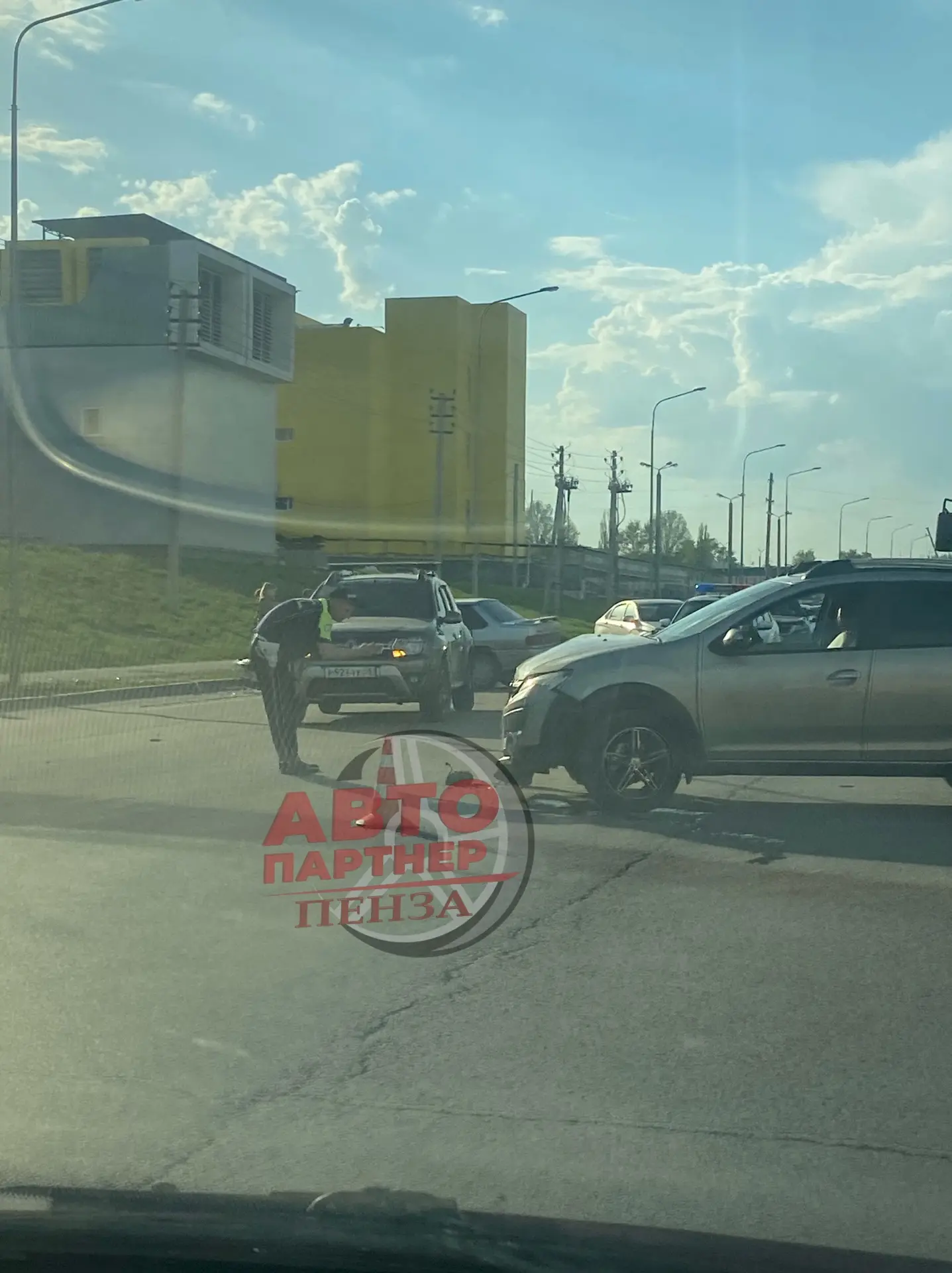 ⚠️ Авария напротив ЖК «Семейный» в Терновке.