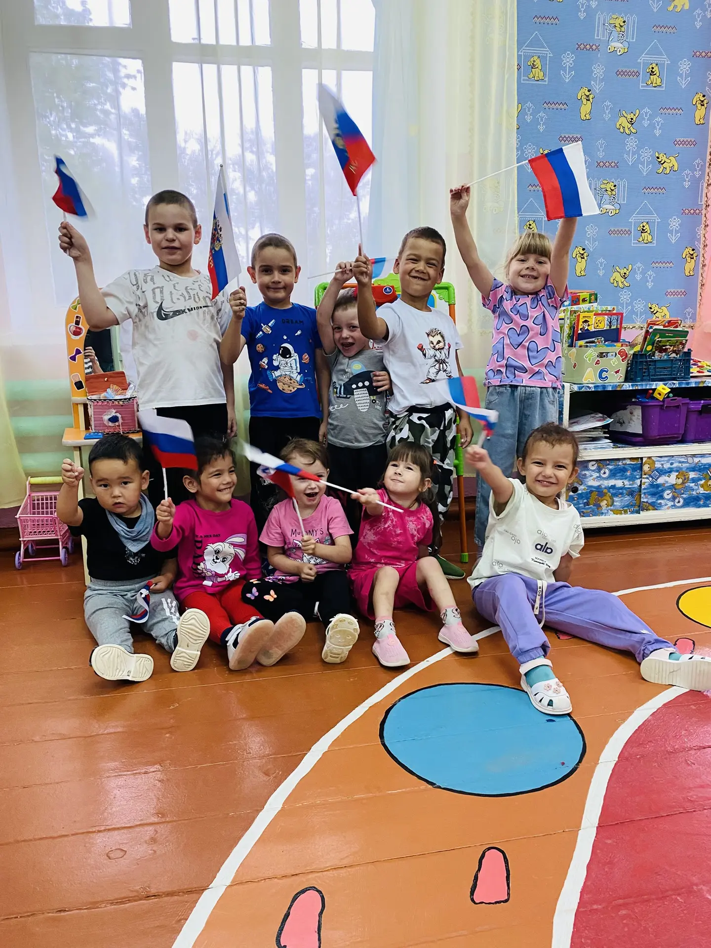 Ежегодно,22 августа, в России отмечается - День Государственного флага Российской Федер...