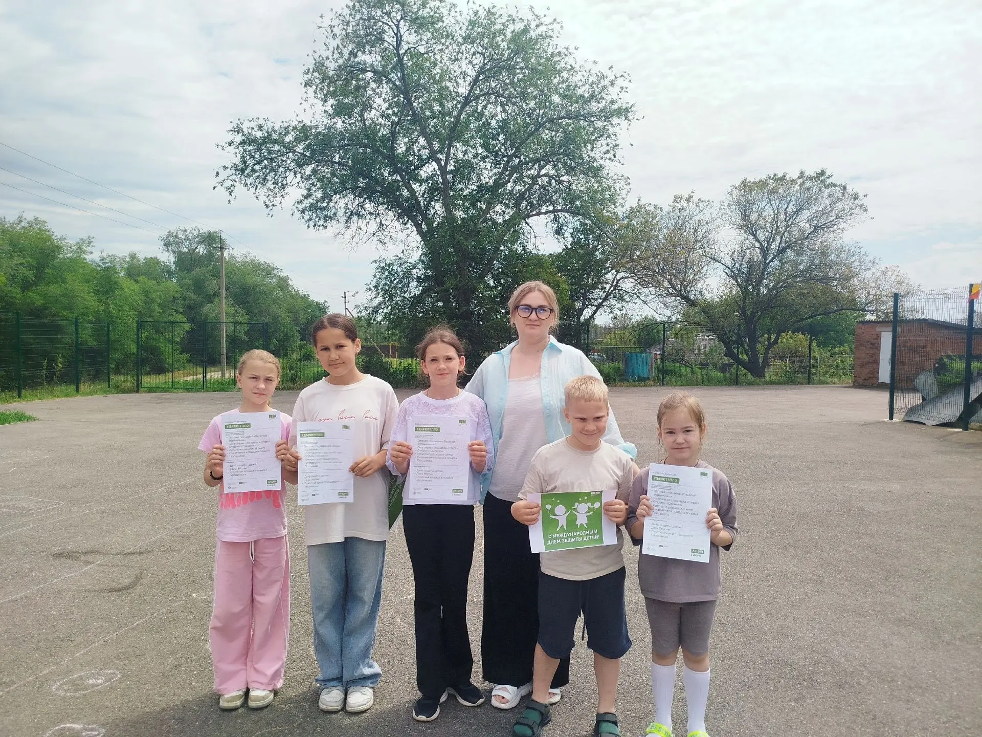 Встретили лето с #ДарюТепло 🌼 1 июня — день, который напоминает, как сильно детям и подросткам нужн