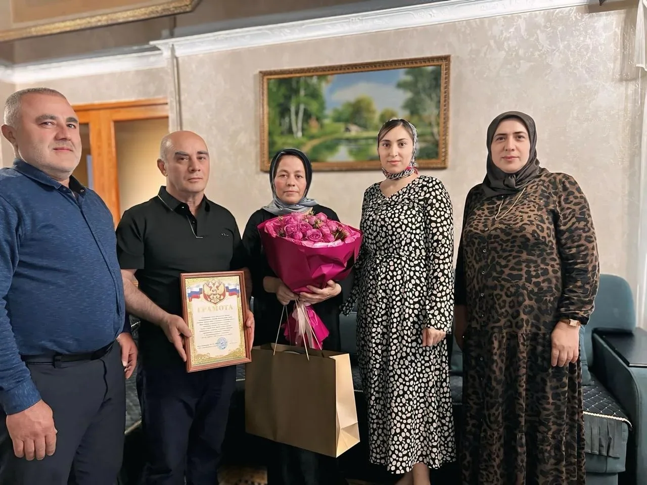 Конкурс «Семья года»

Врио директора Центра социального обслуживания населения Гергебильского района